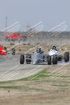 media/Oct-25-2025-CalClub SCCA (Sat) [[34c778dfbe]]/Group 5/Qualifying/
